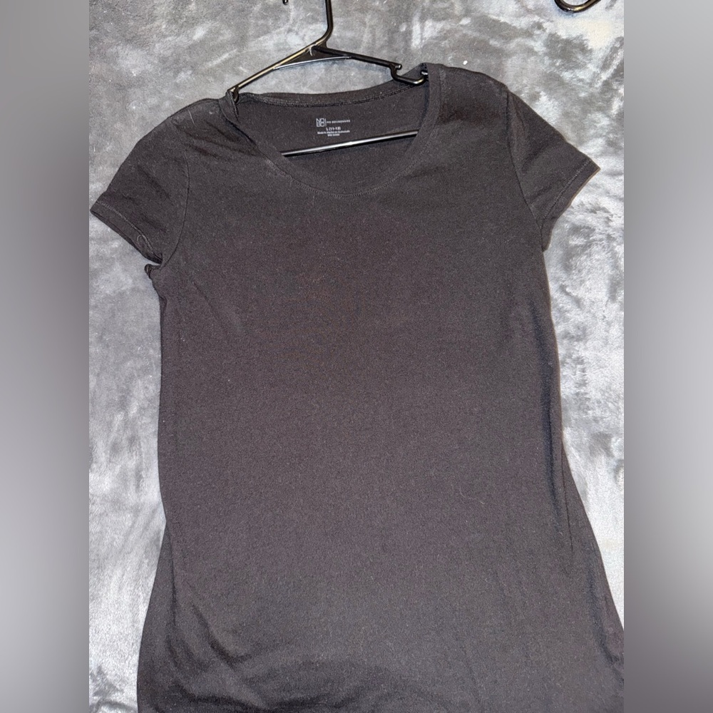 Black Tee